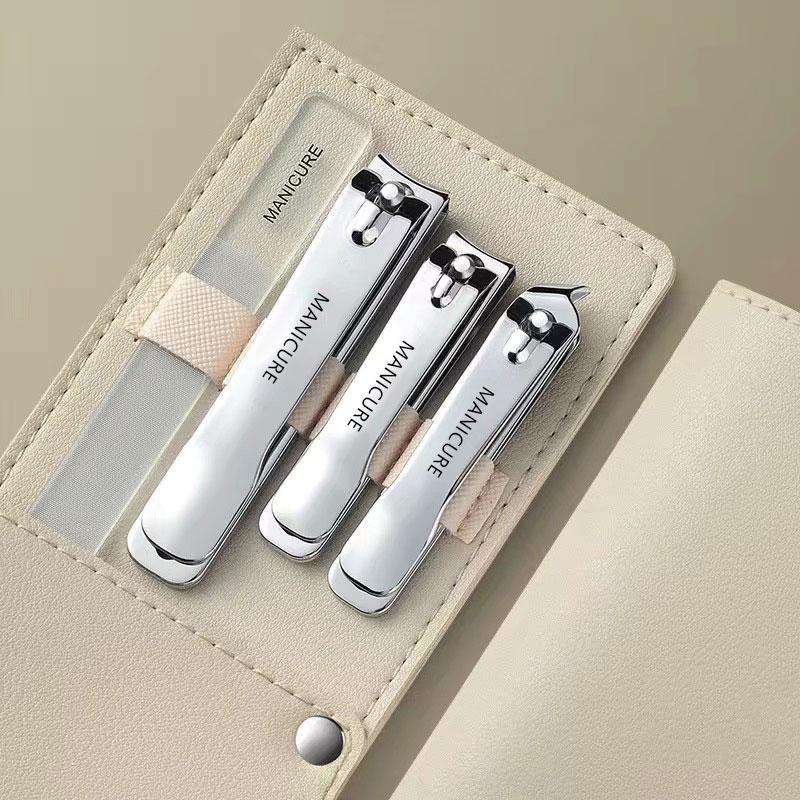 4 Pieces/set Manicure Set with Portable Leather Case and Nano Nail File - Fingernails & Toenails Clippers for Nail Care