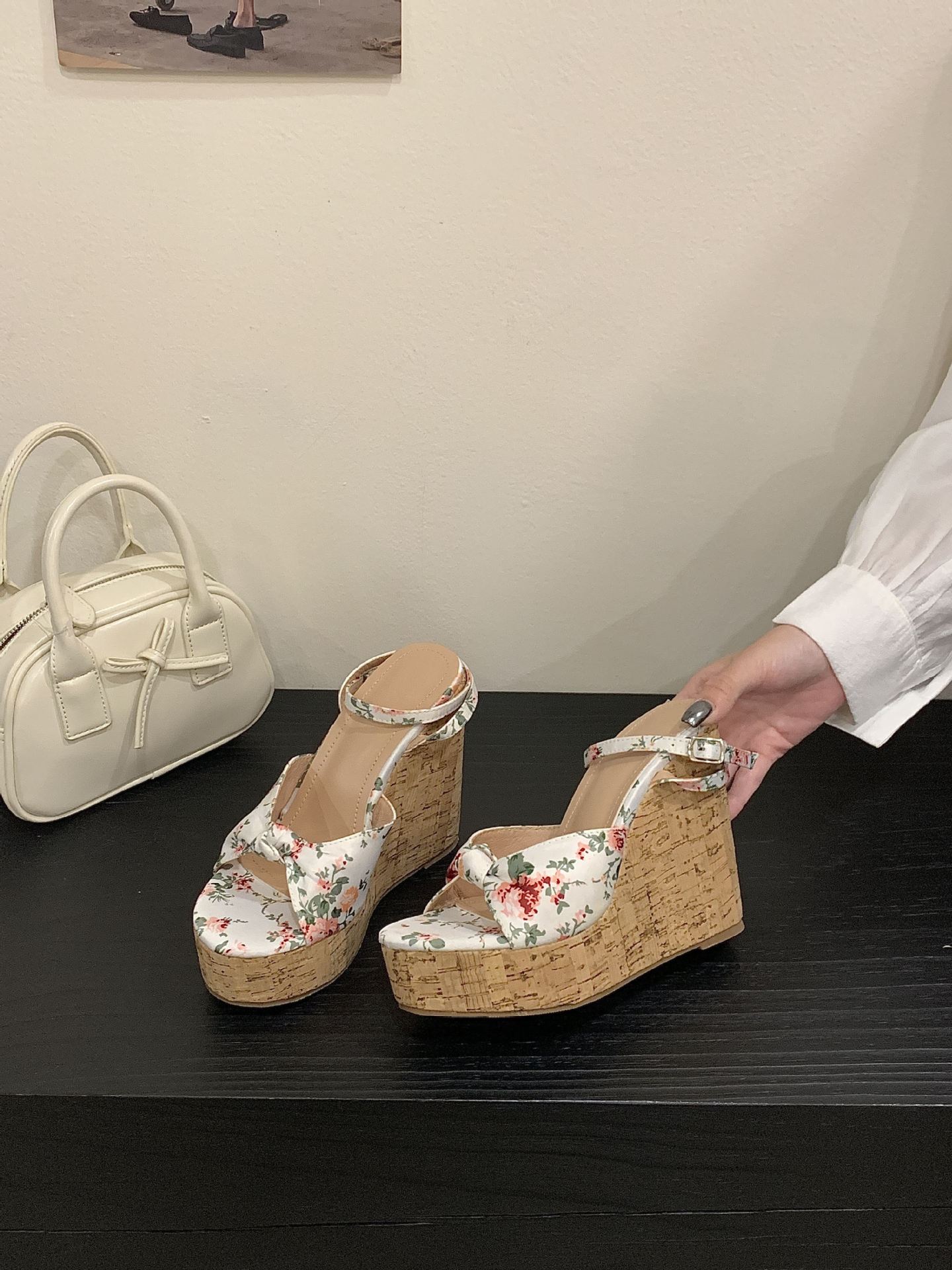 

12Cm French retro gentle wind fairy vacation style versatile sandals bow wedge heel platform high heels 41