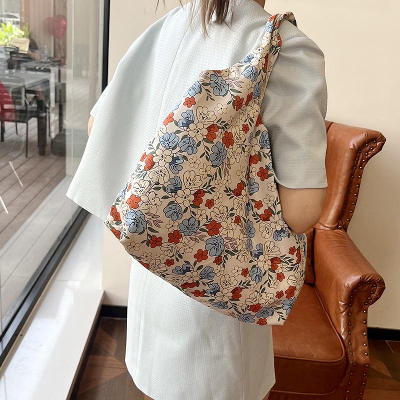 Floral Canvas Bag for Women New Trendy Tote Bag for Students In Class