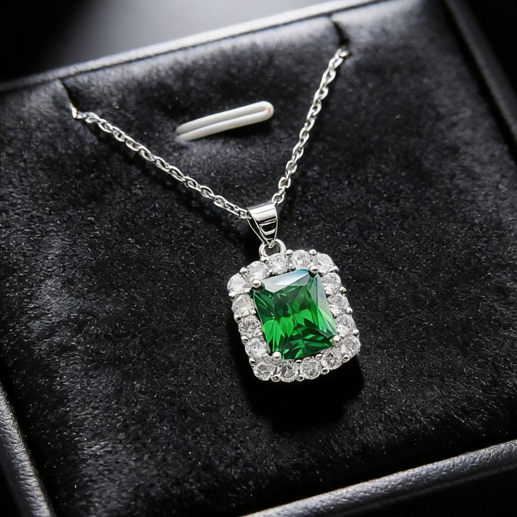 Jewelry Imitation Red Sapphire Square Pendant Necklace Inlaid 9 * 11 Emerald Color Treasure Clavicle Chain Women
