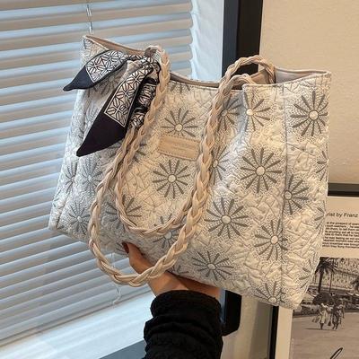Large Capacity Women's Bag Summer Fashionable Shoulder Bag Casual Versatile Commuter Tote Bag