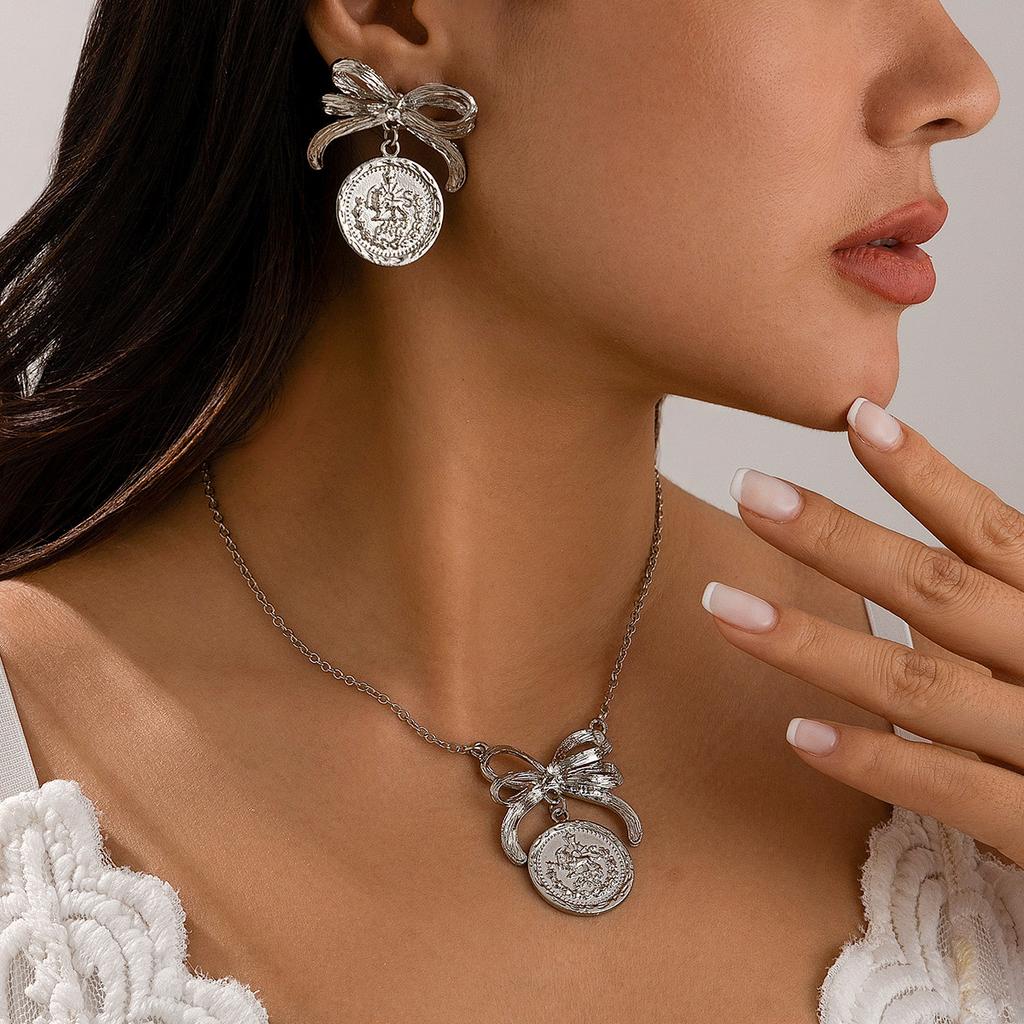 Bownecklace Bow Pearl Necklace Niche Metal Design Ribbon Necklace