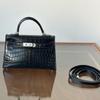 Crocodile-patterned Top Layer Cowhide, Second-generation Steel Hardware, Common Locomotive, Shafi Line, Single-shoulder Crossbody Women's Bag