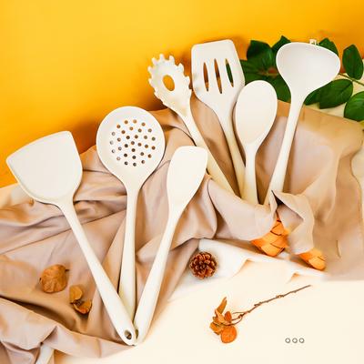 2/3/4/7pcs Bianco Latte Pentole In Silicone Spatola Cucchiaio Da Zuppa Cucina Multifunzionale Spatola Set di Cottura Utensili strumento