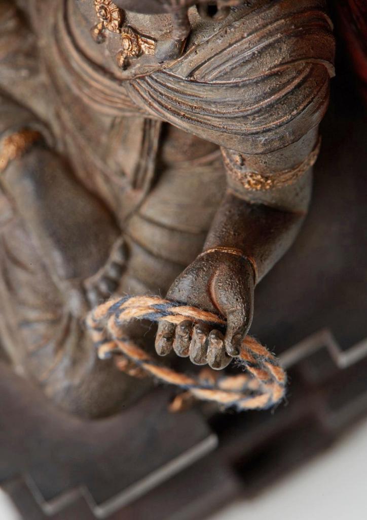 Ismu TanaCOCORO Fudo Myoo Buddha Statue Figur [Palme]