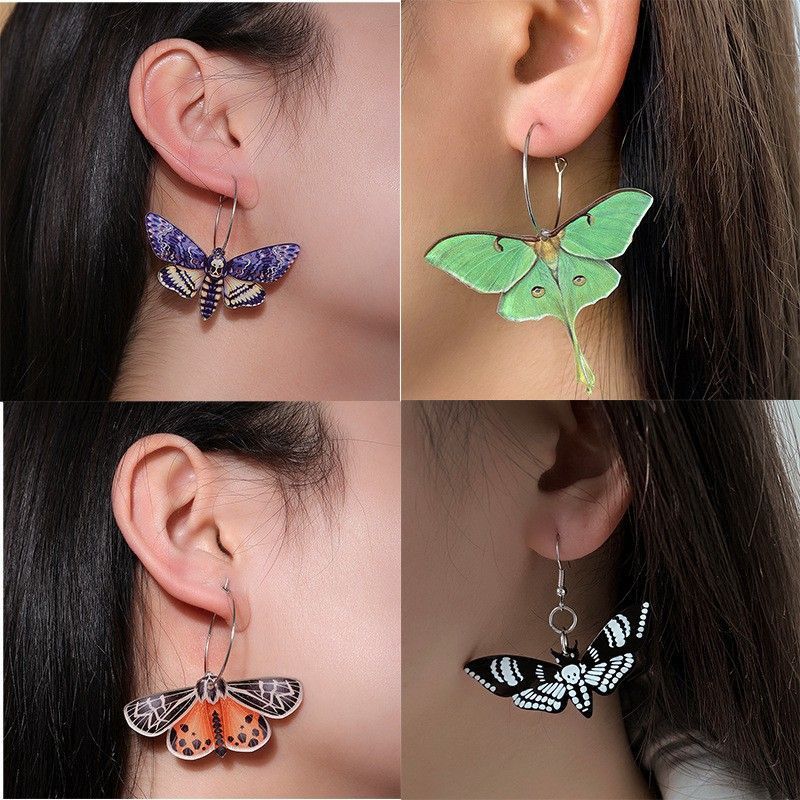 1Pair Cute Butterfly Woman Dangle Earrings Acrylic Gradient Colorful Moth Drop Earrings for Y2K Girl Birthday Gift