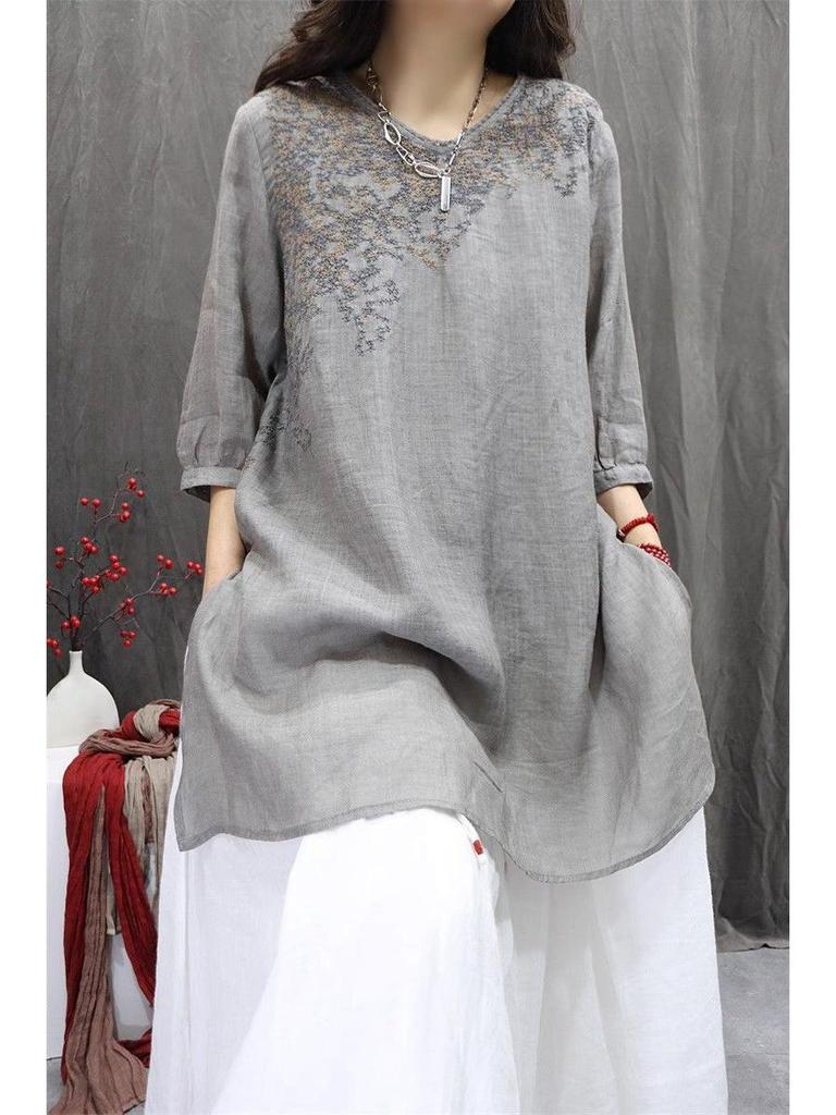 2025 Spring/Summer Retro Embroidered Women's Casual Slimming Mid-length T-shirt