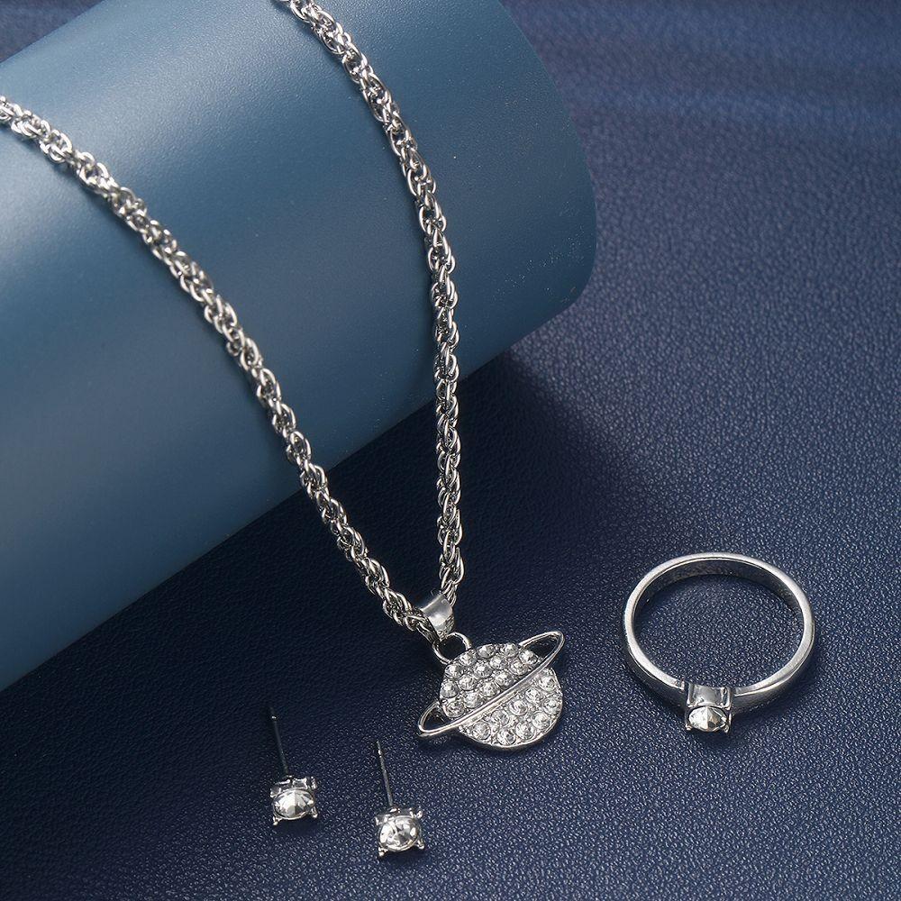 European-American Fashion Inlaid Diamond Heart Jewelry Set: Necklace, Zircon Earrings, and Ring.