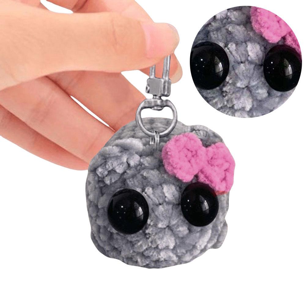 

Милая вязаная грустная кукла-хомяк, мультяшный вязаный кулон, вязаный крючком грустный хомяк-мем, кавайная девочка-хомяк, кукла ручной работы для детей в подарок