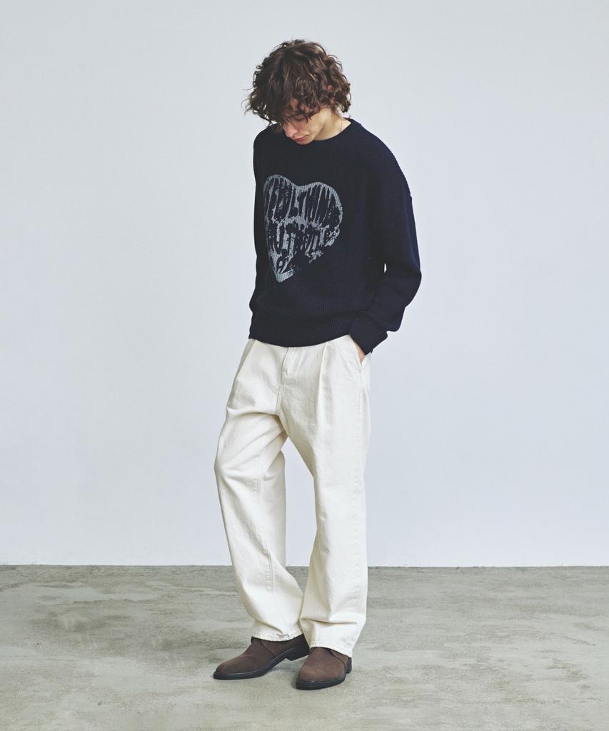 KNITTED Vintage Heart Round Knit Navy