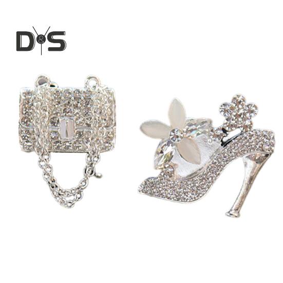 

2 шт., автомобильная ароматерапия, зажим для вентиляционного отверстия, роскошная сумка со стразами на высоком каблуке, автомобильный освежитель воздуха, украшение на выходе для воздуха, зажим, аксессуары для салона автомобиля серебряный