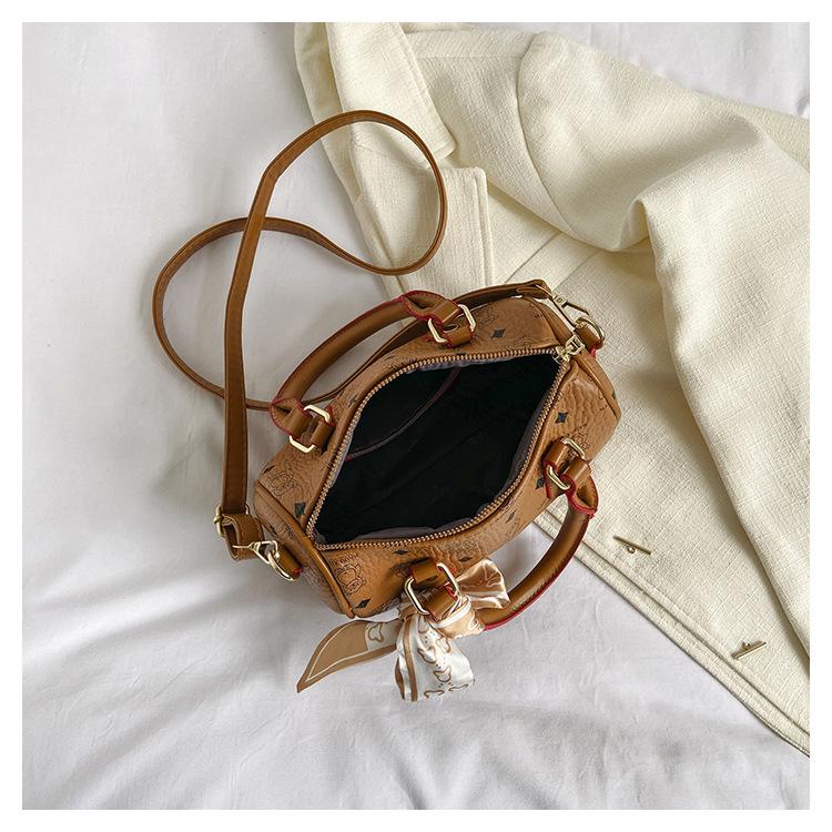 2025 Women's Versatile Crossbody Pillow Bag: New Classic Fashion Handbag