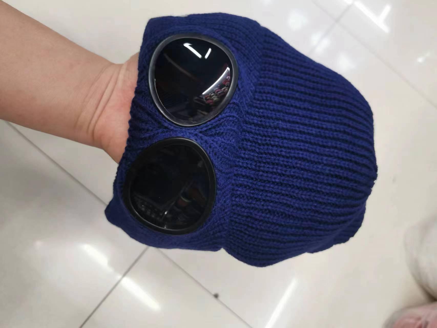 

Unisex Wool Knit Hat with Glasses, Velvet-Lined for Warmth & Windproof Skiing