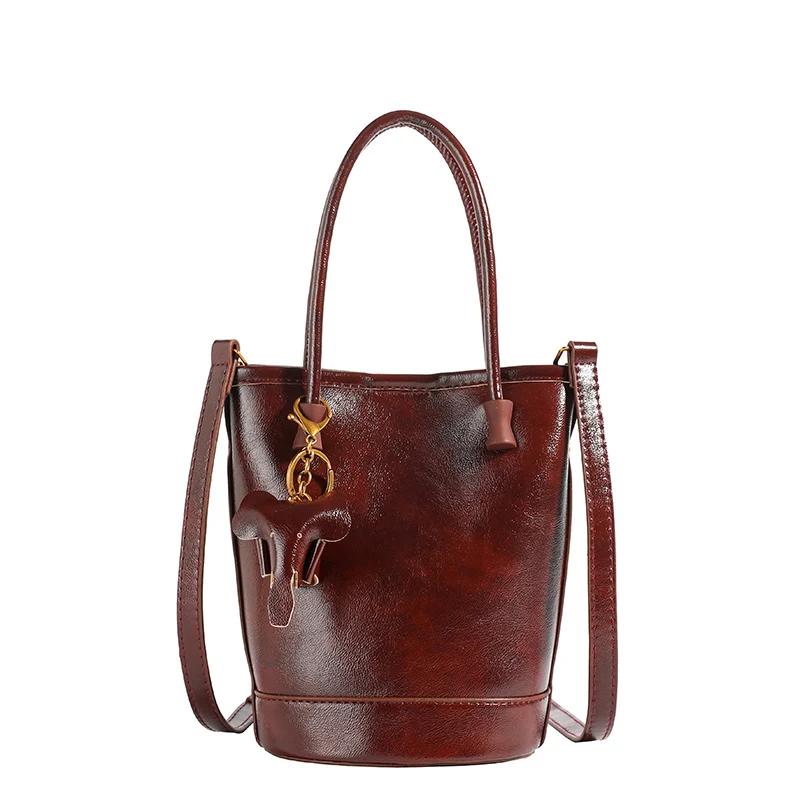 Versatile Feminine Shoulder Bag  Elegant Crossbody Bag for Work  Small Portable Shoulder Bag  New