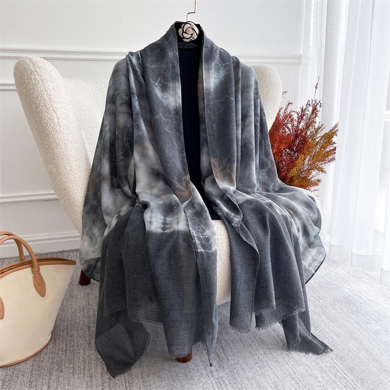 

Watercolor Print Hijab for Muslim Women Cotton and Linen Tie Dye Headscarf Soft Sun Protection Modal Summer beach Wrap 90X180CM