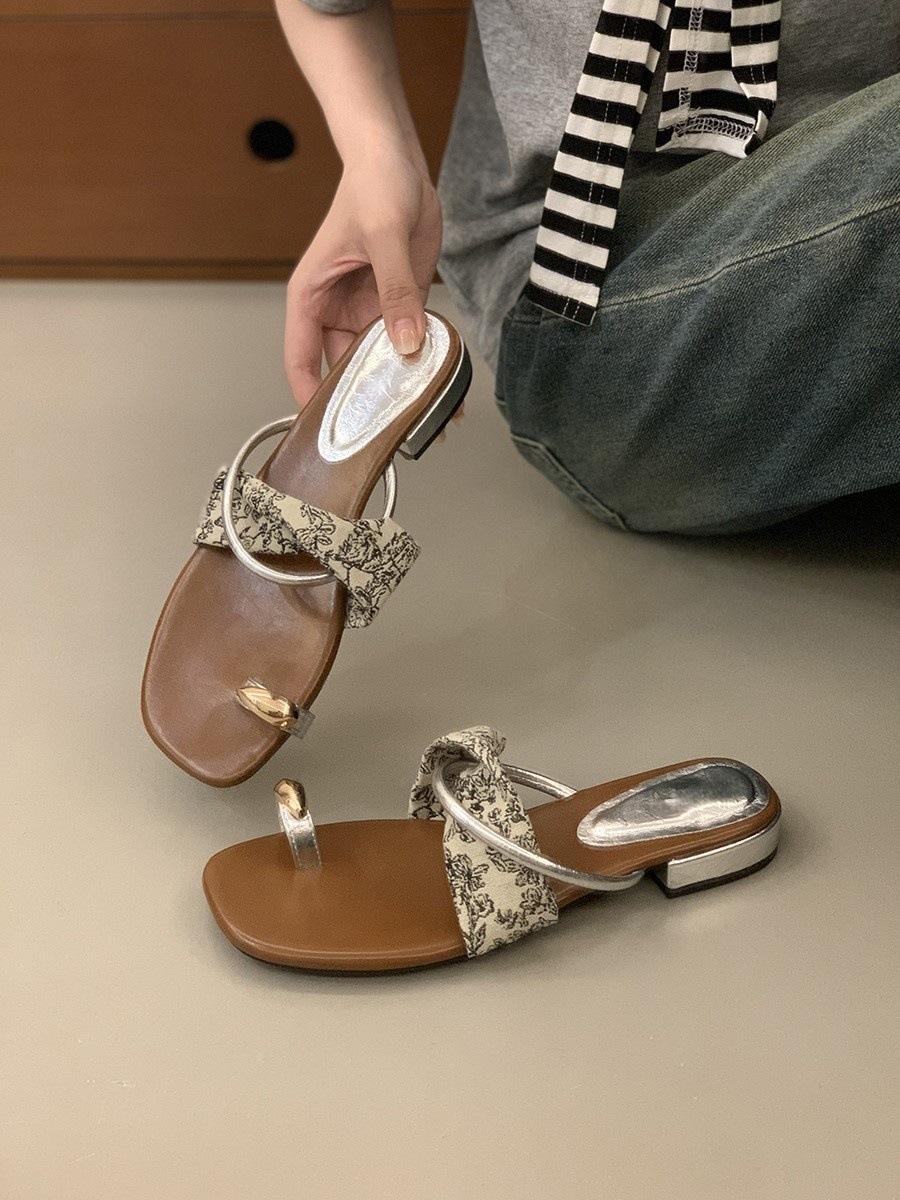 

Holiday style! With skirt silver metal toe slippers women summer wear socialite thick heel French beach cool slippers 35