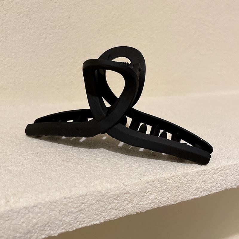 Heart Wave Hair Clip: Fashionable, Fresh, Versatile Shark-Style Accessory