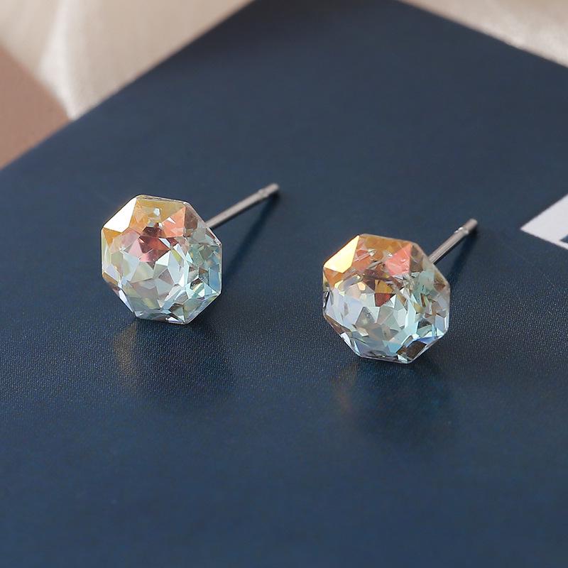 Sparkly Diamond Cochlea Stud Earring – Stainless Steel Needle, Trendy and Stylish for Women