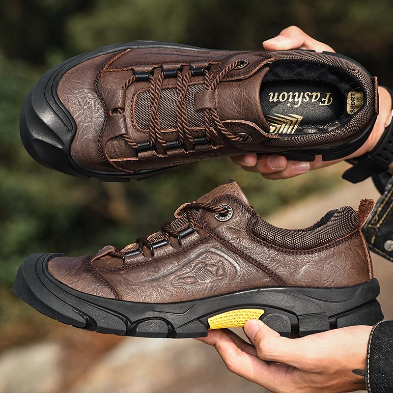 Retro Style Men's Outdoor Camping Hiking Sneakers Genuine Leather Sports Shoes Travel Leisure Hiking Shoes Mountaineering Shoes