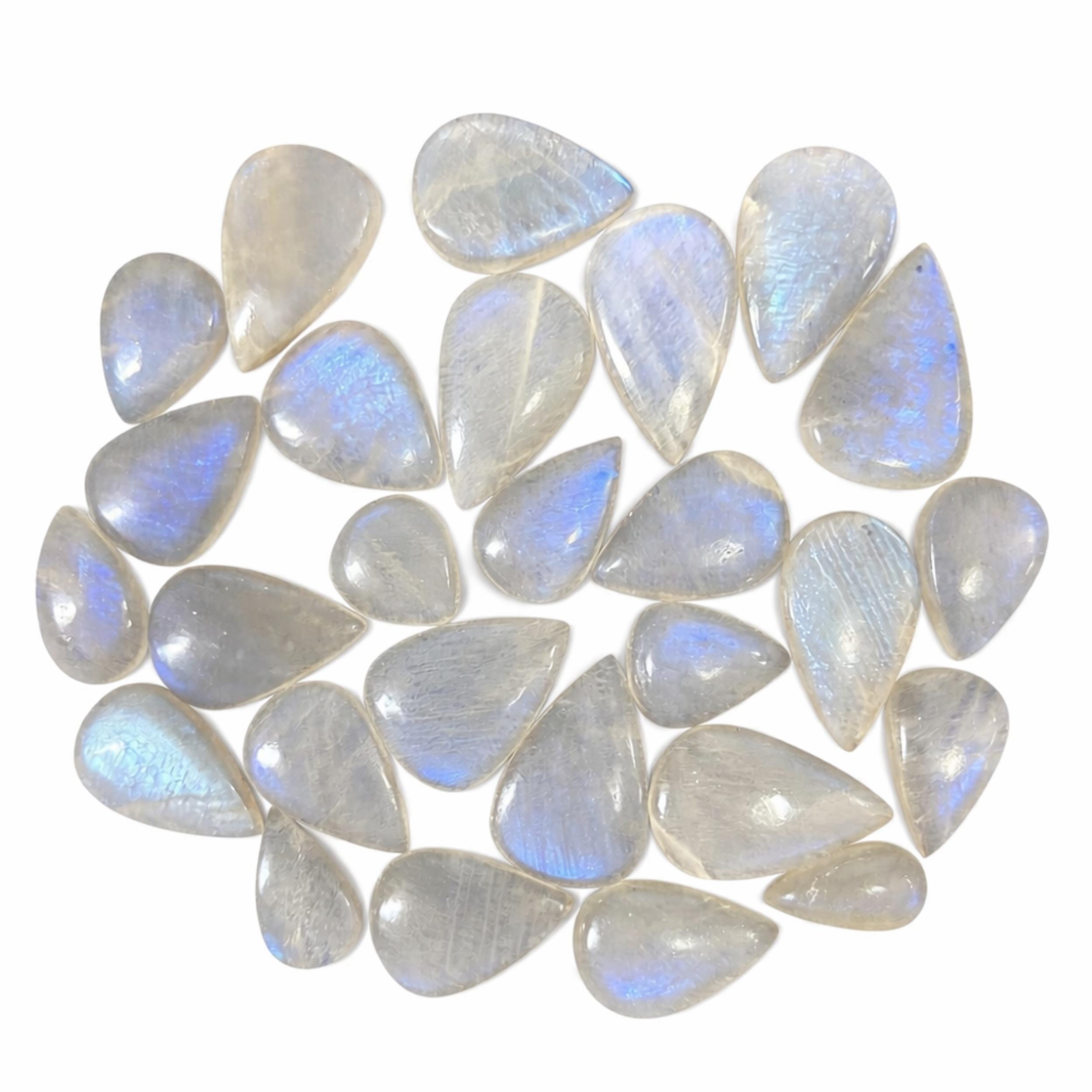

Rainbow Moonstone Pear Cabochons – Natural Moonstone Gemstone, Handmade Cabochon for Jewelry Making, Ring Pendant Stone 100 Carats белый