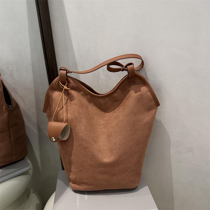 Vintage Women's Suede Shoulder Bags Solid Color Simple Ladies Large Capacity Casual Tote Autumn Portable Female Bucket Handbags