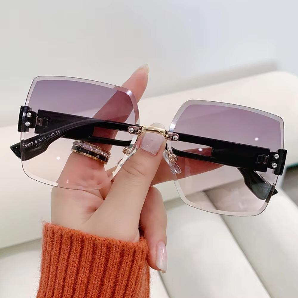 Retro Fashion Square Rimless Sunglasses for Women Gradient Sunglasses