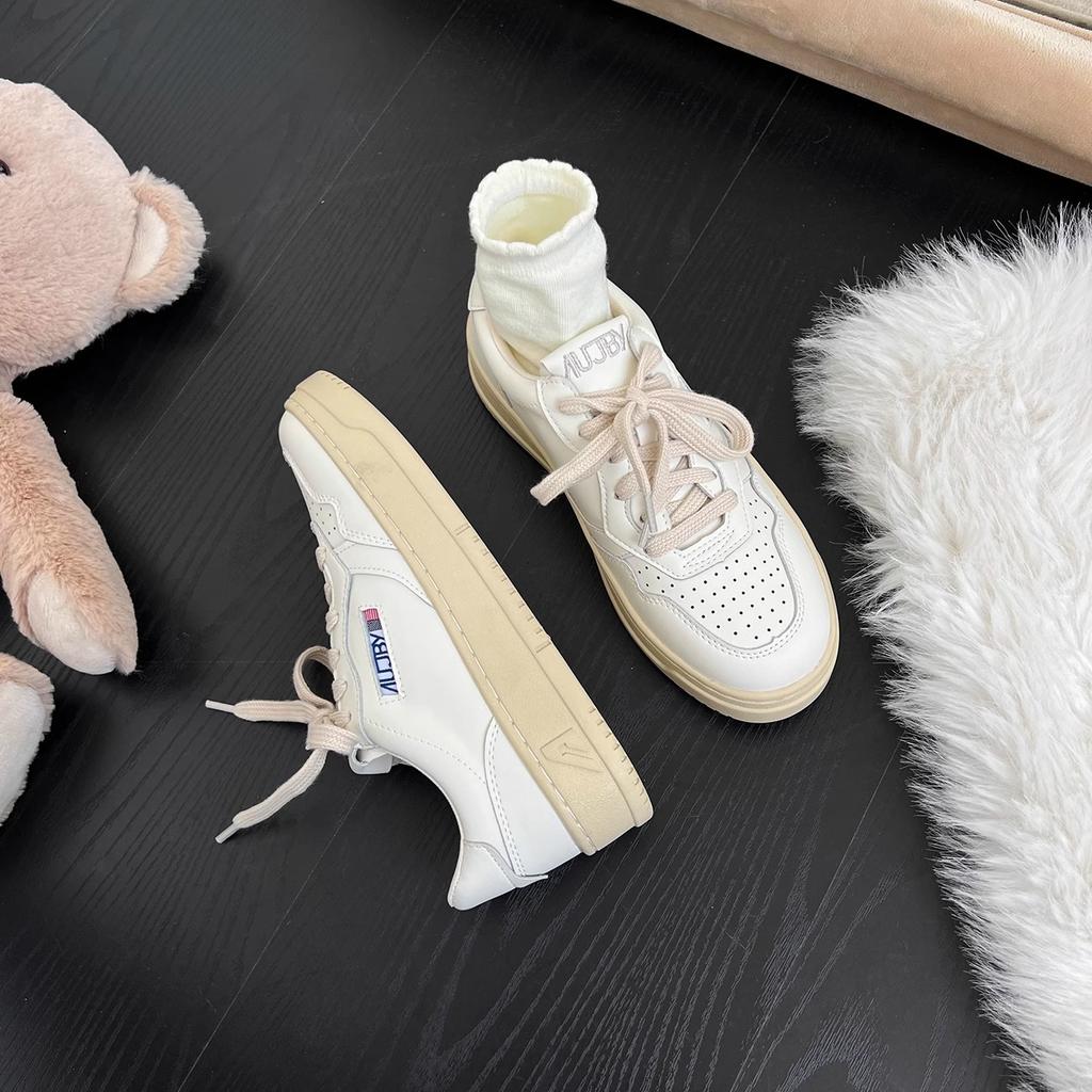 Leather platform white shoes women's 2025 new Korean niche versatile sports and leisure shoes retro ins tide board shoes