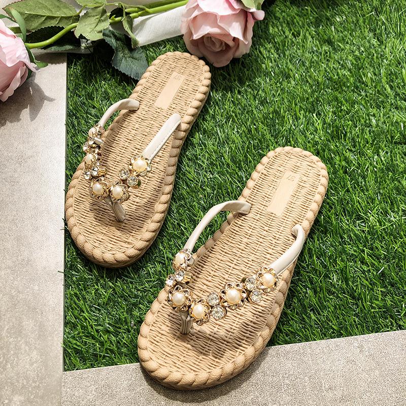 Slippers Female Casual Summer Sandal Slippers Flip-flops Flat Bottom Rhinestone Clip Toe Slippers Female Shoes Elegant Women's Shoes