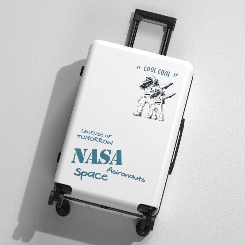 Cartoon Astronaut Graffiti Suitcase 26 inch