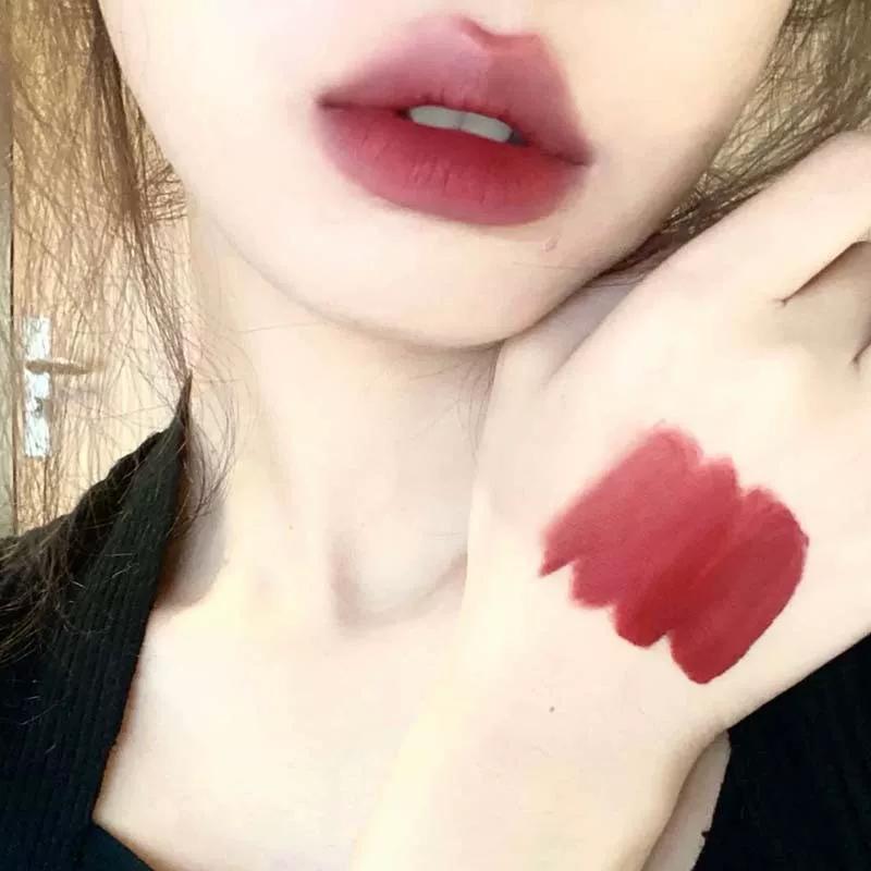 Young Girl's Guava-Colored Lipstick, Non-Stick Lip Glaze, Natural Look, Brightening Pink Lip Mud, Korean-Style Popular Cosmetics for Girls