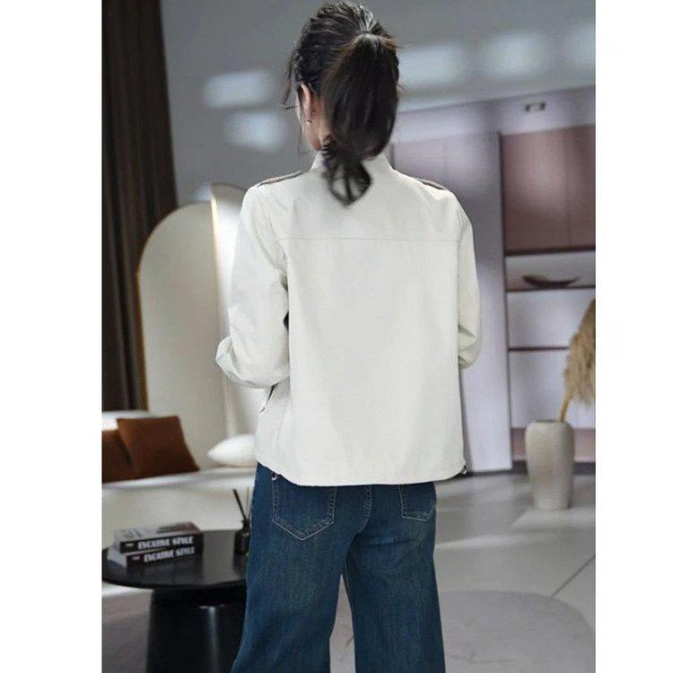 Stylish Stand Collar Women's Short Trench Coat - Age-Reducing, Loose Fit for Spring & Autumn 2026