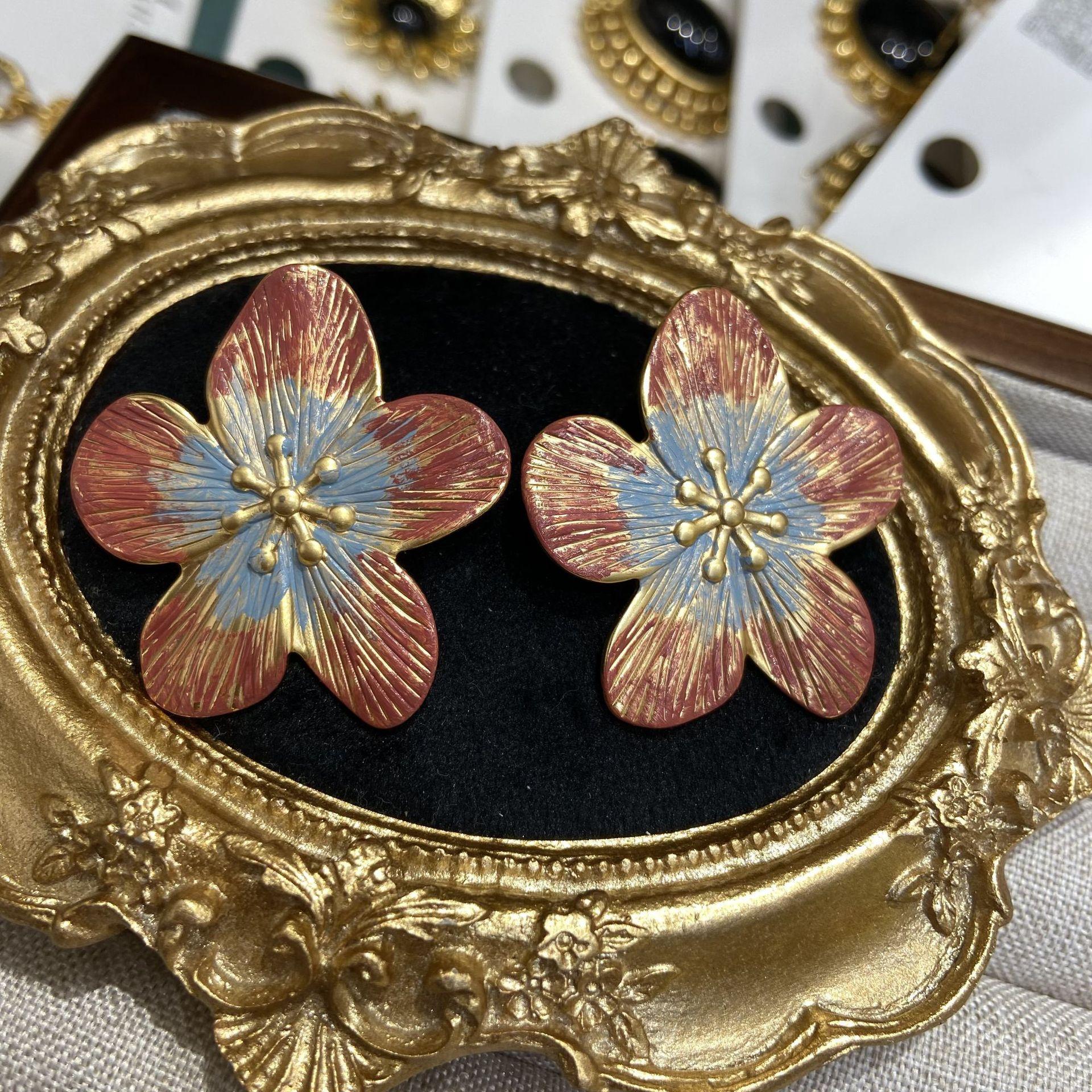 

Patek Poly Color Drip Oil Earrings Medieval Oil Painting New Chinese Flower Stud Earrings Copper Plated Real Gold Jewelry Batch