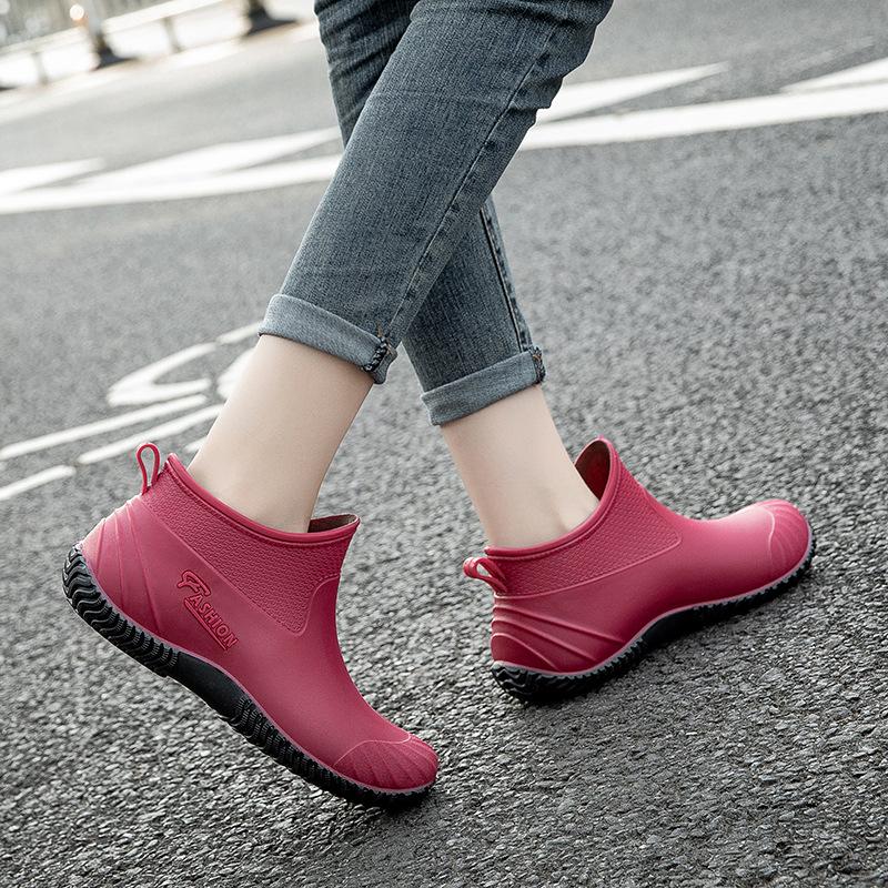 Mode Regenschuhe Damen Kurzschaft Vier-Jahreszeiten Regenstiefel Tragen Rutschfest Low-Top Wasserschuhe Auto waschen Einkaufen Küchenschuhe Arbeit Gummischuhe