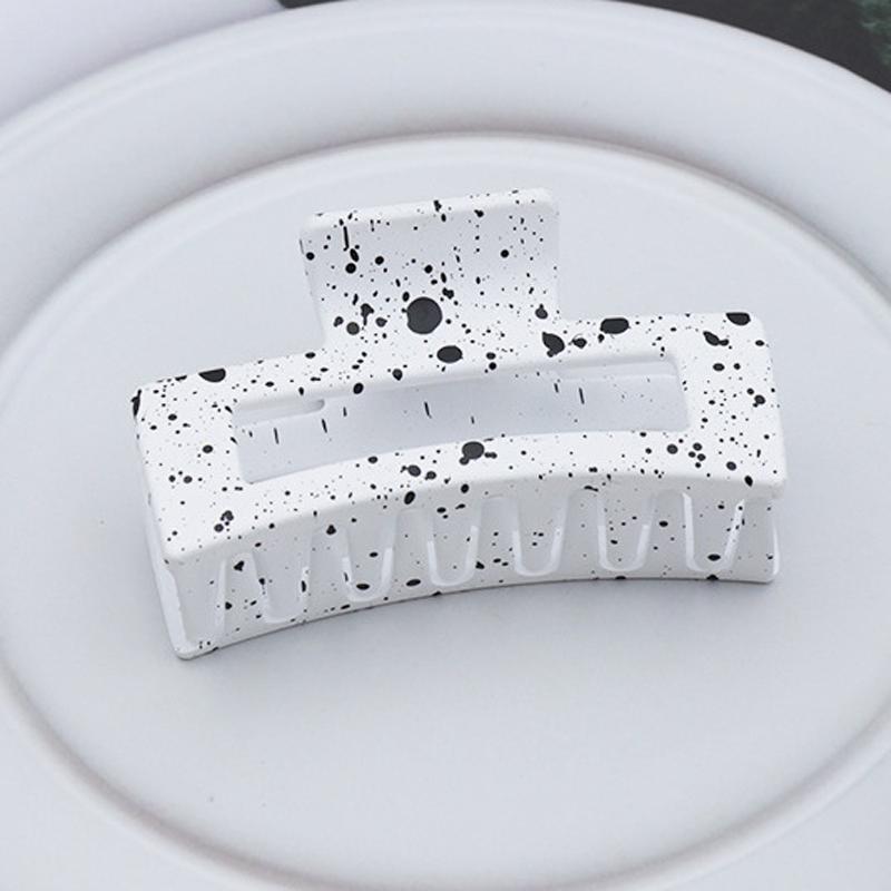 Korean Women Girls Plastic Hair Claws Hair Clips Headwear Large Size Hairpin Crab Barrette Fashion Ornament Hair Accessories