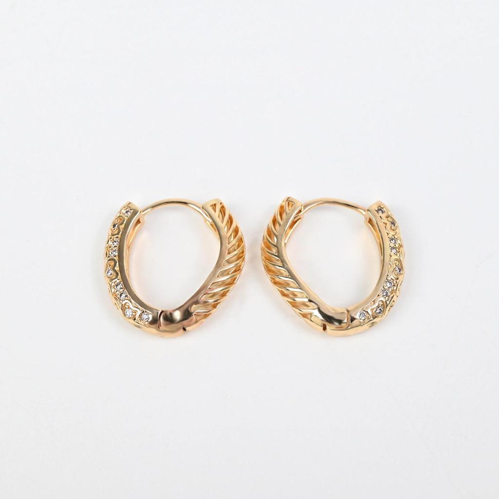 Geometric Oval Zircon Ear Cuffs: Elegant & Trendy Earrings for Women