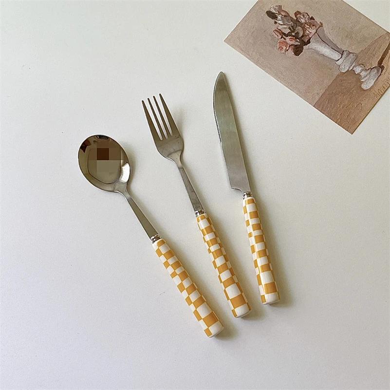 

3Pcs Stainless Steel Knife Spoon Fork Set with Checkerboard Lattice Glossy Ceramic Handle Kitchen Dinnerware Cutlery Set жёлтый
