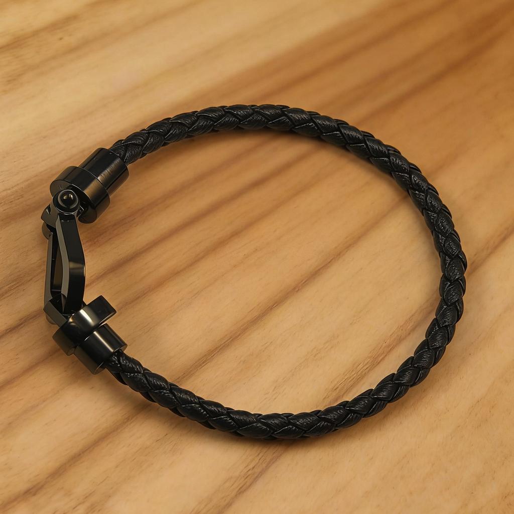 European and American Fashion U-shaped Bracelets Multi-color Braided Leather Rope Magnet Buckle Horseshoe Bracelet Personality Trend