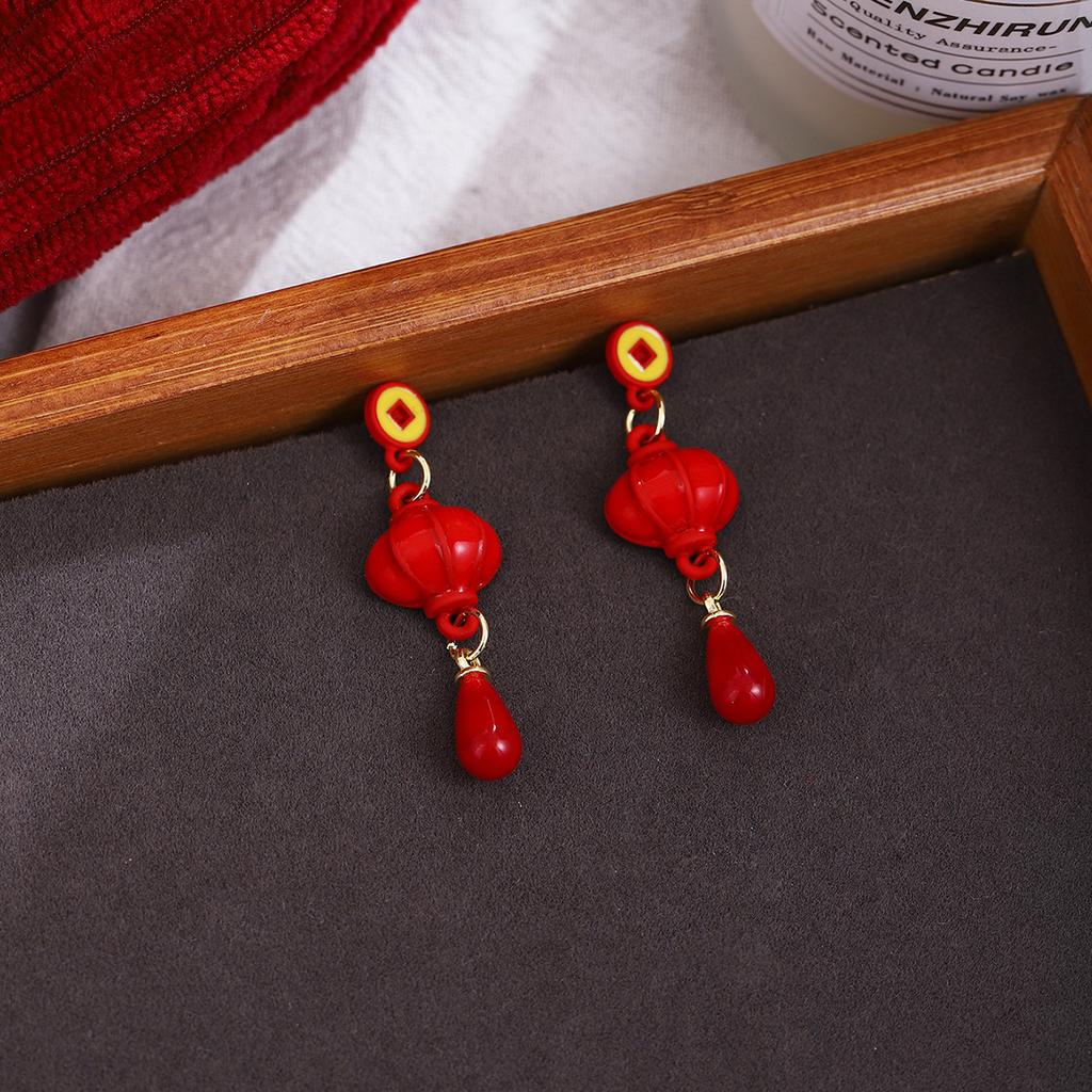 New Year'S Red Happy Character Koi Small Snake Stud Earrings, Autumn And Winter High Sense Chinese Style Blessing Character Chinese Knot Ear Hook