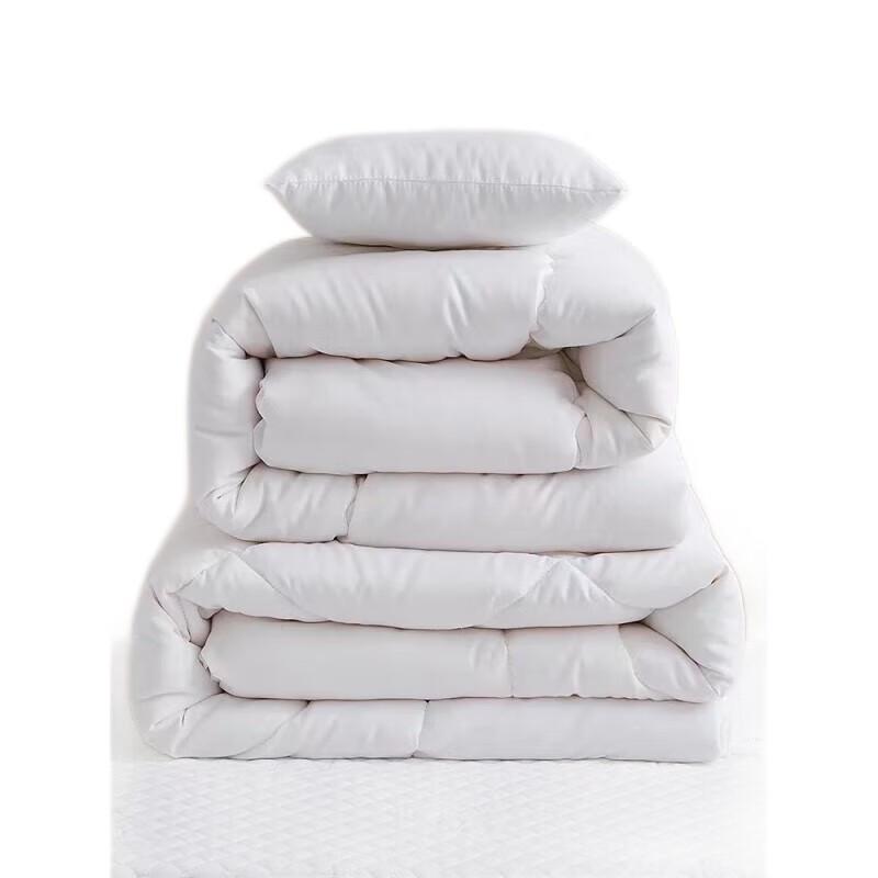 All-Season Natural White Cotton Quilt