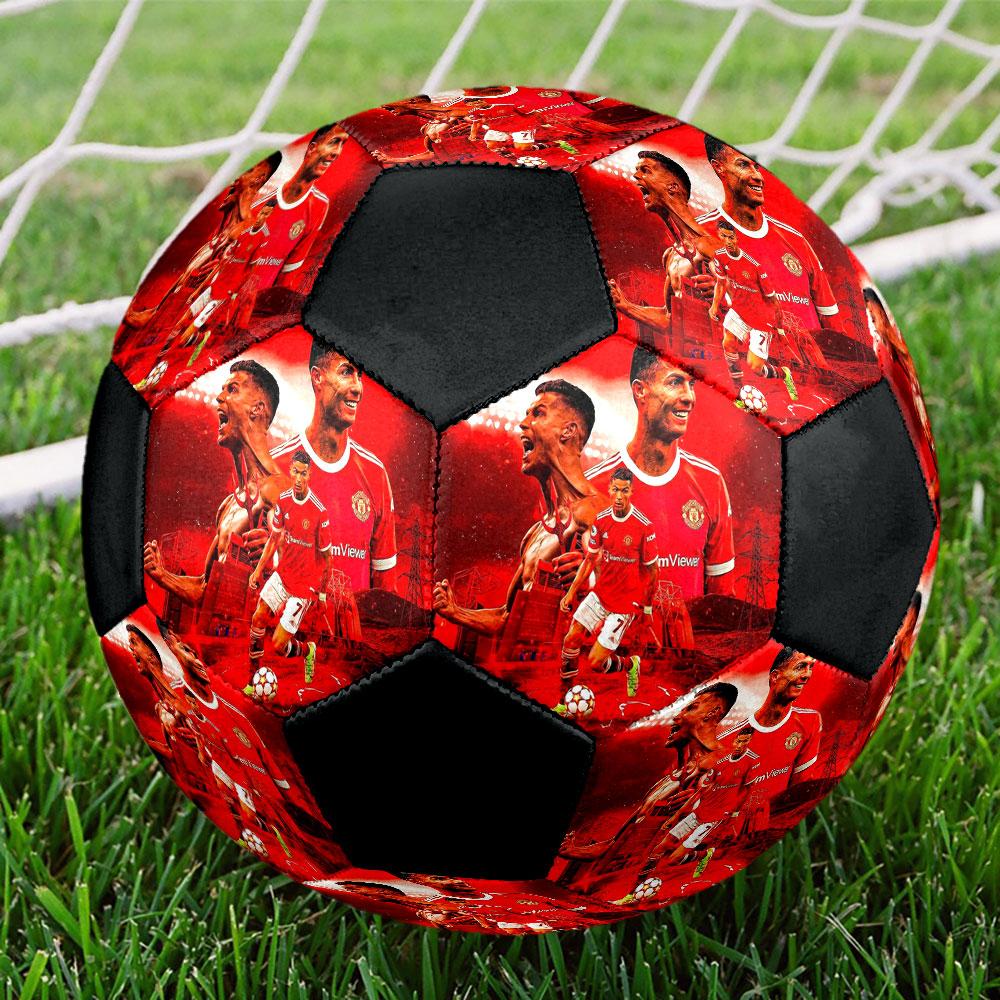 1PZ Cristiano Ronaldo Leggenda taglia 5 pallone da calcio PrahaPallone da Calcio Indoor Colorato Per Tutte le Età Cucito a Macchina PVC Pronto per la Competizione Resistente Alto Rimbalzo
