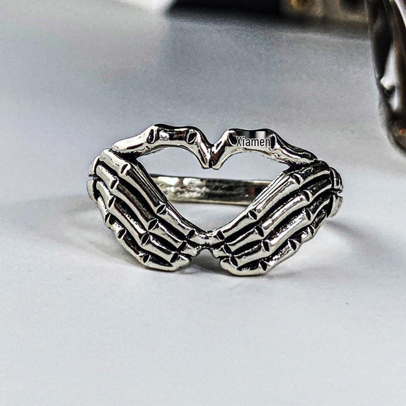 Retro Punk Style Devil Finger Ring for Men and Women – Antique Silver