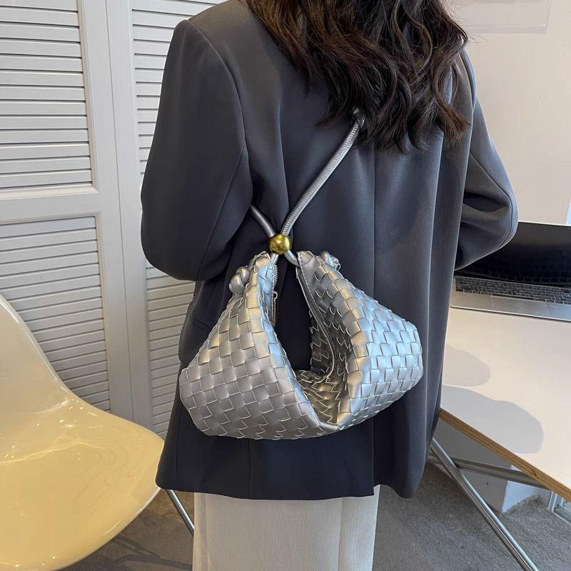 2025 Sommer Französische Luxus gewebte Leder Halbmond Schultertasche - Vielseitige Damenhandtasche