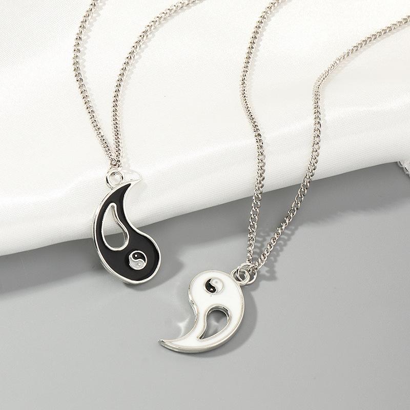 Fashion Accessories, Personalized Hollow Painting Oil Tai Chi Gossip Yin and Yang Pendant Necklace Collarbone Chain