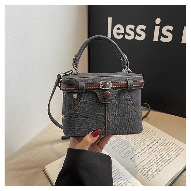 

Ретро коробка сумка сезон новая мода нишевый дизайн ручная переноска pu плечевая кроссбоди универсальная сумочка чёрный