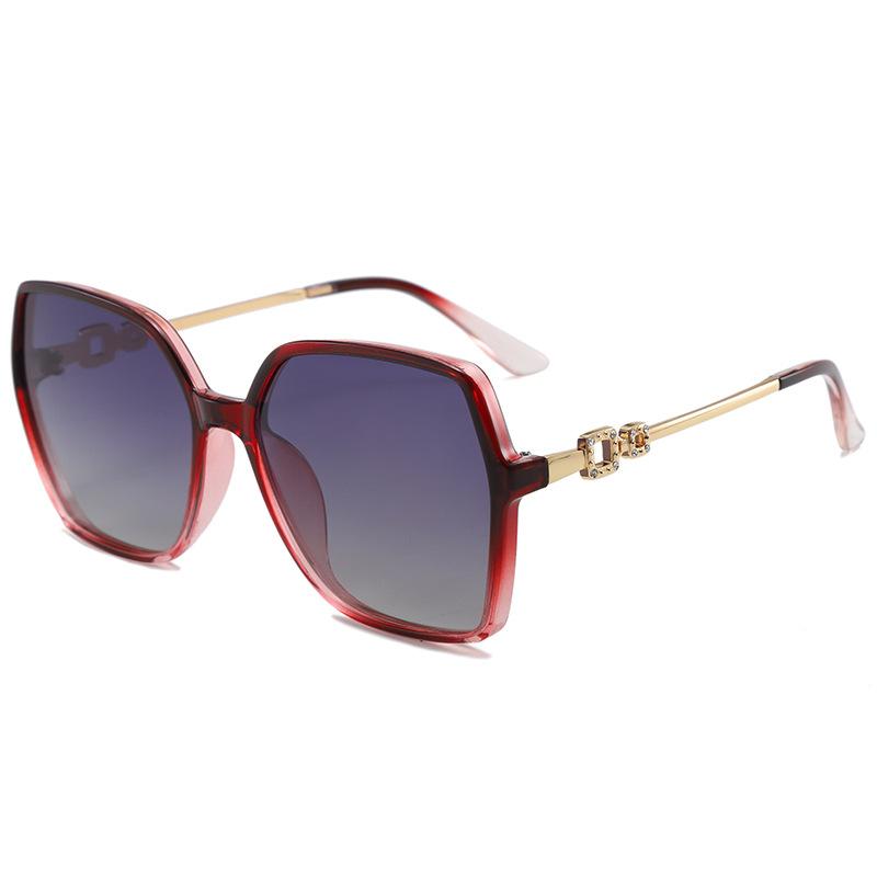 New Fashionable Personalized Large Frame Gradient Sunglasses, UV Resistant Lightweight High-end Driving Sunglasses for Women