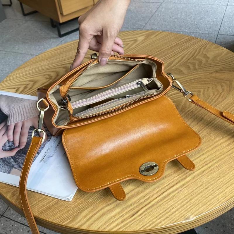 Summer Fashion Genuine Leather Small Bag Women's Baguette Bag with Casual Texture Plant Tanned Head Layer Cowhide Women's Bag Crossbody Bag