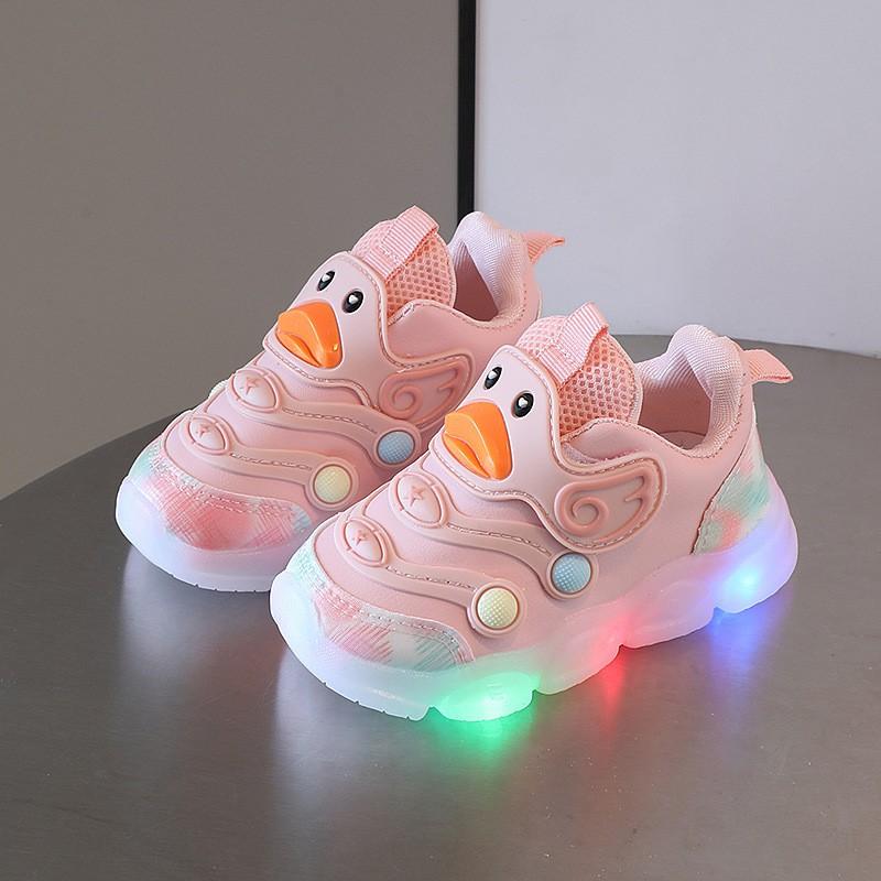 Baby Light-Up Sneakers Toddlers Soft Sole Breathable Mesh Walking Shoes With Cartoon Design