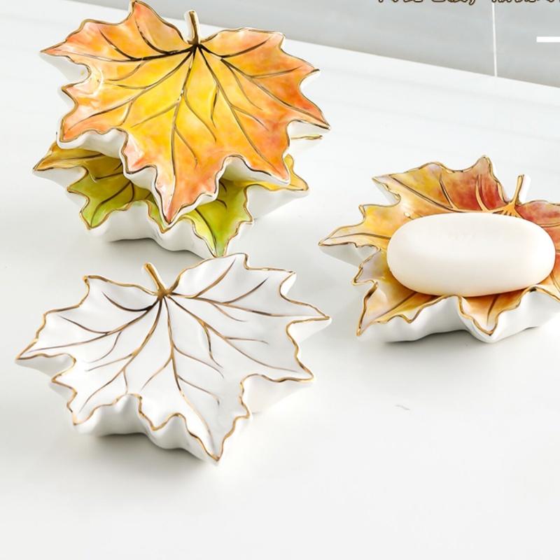 Ceramic Maple Leaf Soap Dish Holder Drain Portable Home Bathroom El Soap Box Tray Bathroom Accessories Crafts Gift