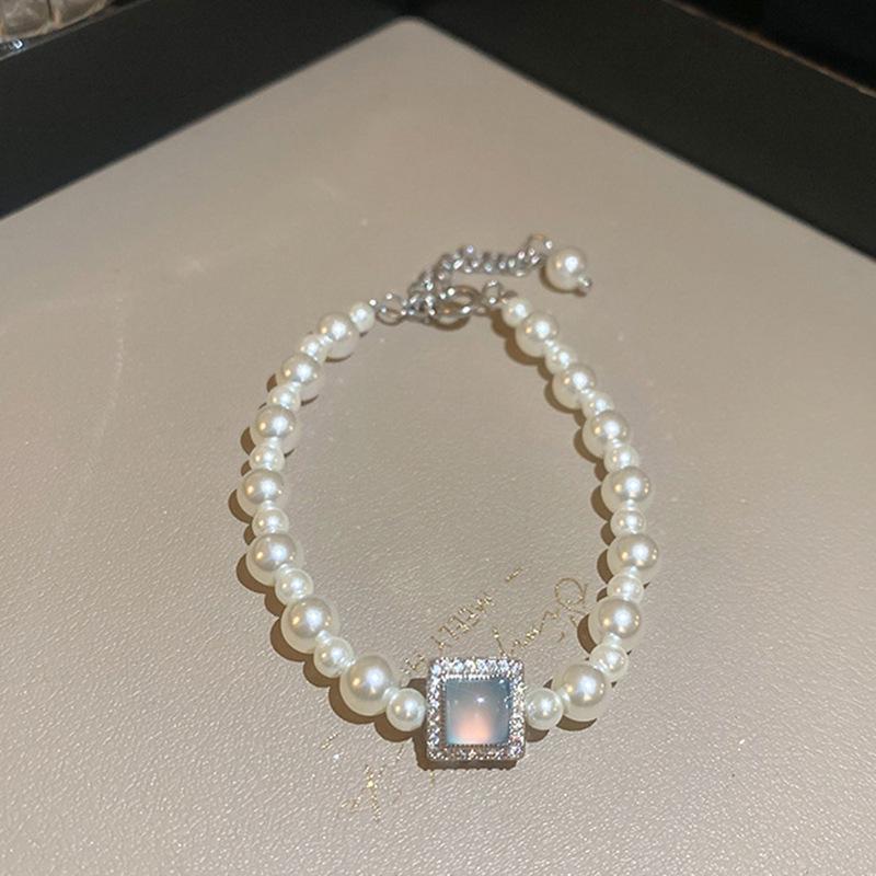 Elegant Crystal Flower Pearl Bracelet - Light Luxury Whitening Jewelry