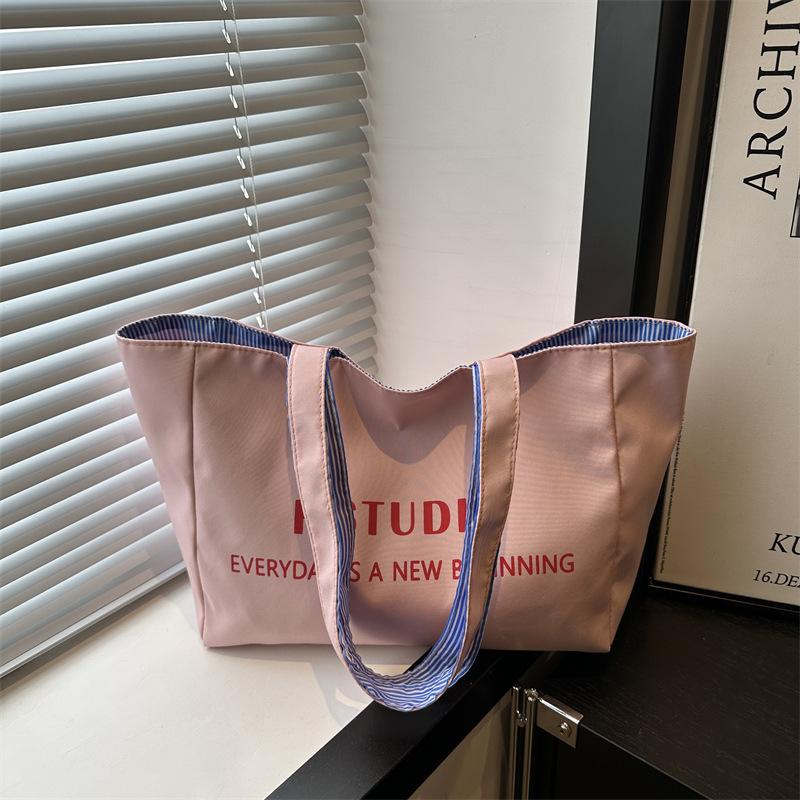 

Canvas bag women s large capacity 2025 new lazy wind shoulder shopping bag leisure summer student tote bag розовый